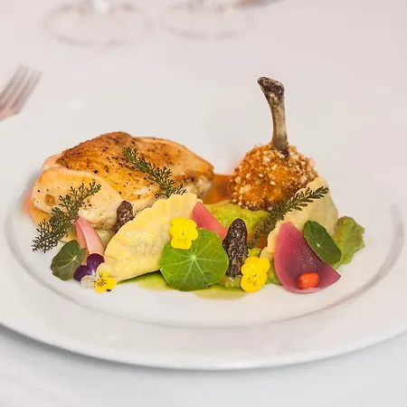 Hotell Hotel Ambra Luhačovice